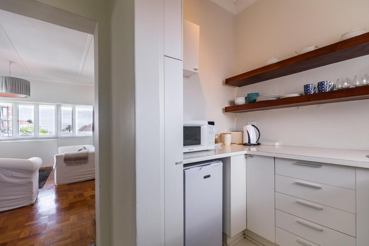 Portswood Mews - Chic White Point Apartamento